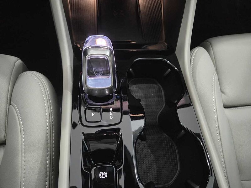 Volvo  Ultra, B4 AWD 마일드 하이브리드, 가솔린, 다크