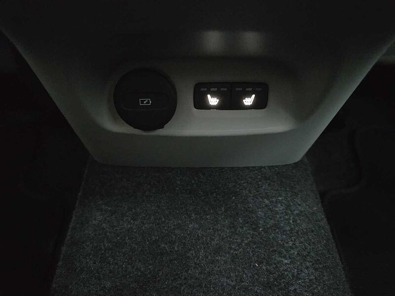 Volvo  Ultra, B4 AWD 마일드 하이브리드, 가솔린, 다크