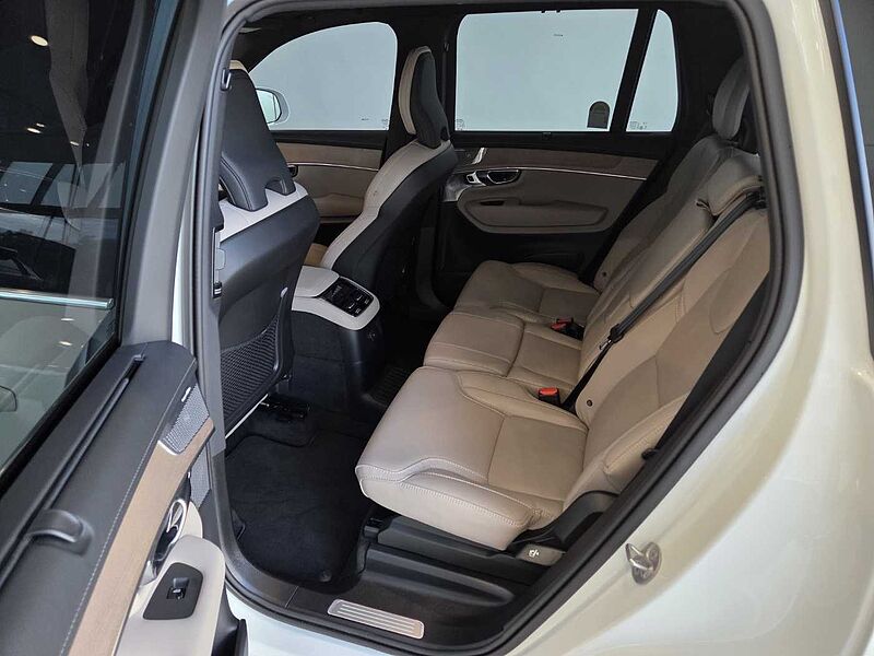 Volvo  Ultra, T8 AWD 플러그-인 하이브리드, 전기/가솔린, 브라이트, 7 좌석