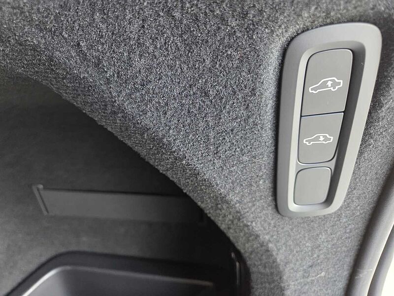 Volvo  Ultra, T8 AWD 플러그-인 하이브리드, 전기/가솔린, 브라이트, 7 좌석
