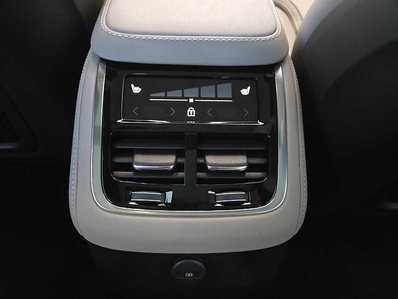 Volvo  Ultra, T8 AWD 플러그-인 하이브리드, 전기/가솔린, 브라이트, 7 좌석