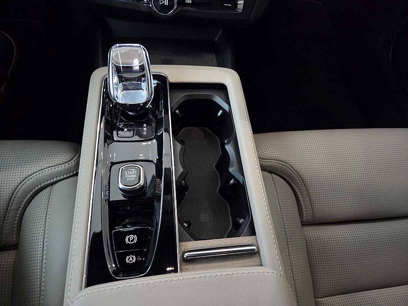Volvo Ultra, B5 마일드 하이브리드, 가솔린, 브라이트