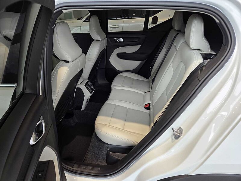 Volvo Ultra, B4 AWD 마일드 하이브리드, 가솔린, 브라이트