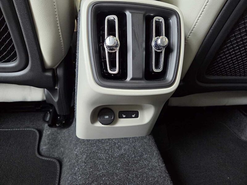 Volvo Ultra, B4 AWD 마일드 하이브리드, 가솔린, 브라이트