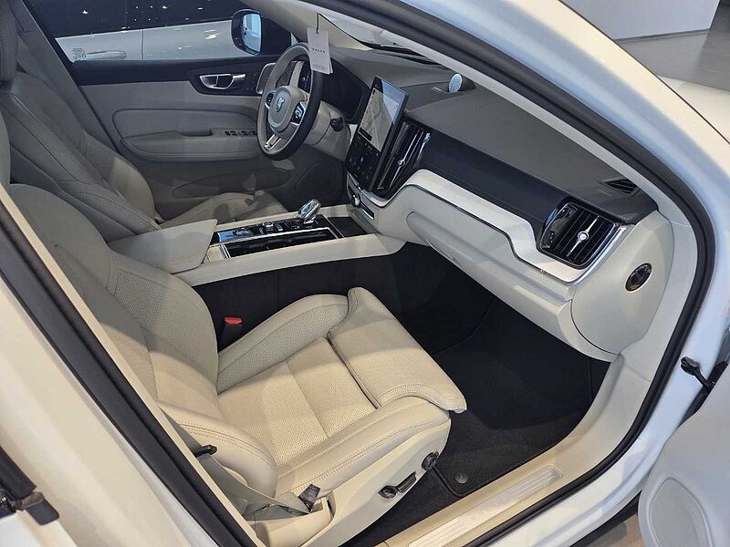 Volvo Ultra, B5 AWD 마일드 하이브리드, 가솔린, 다크
