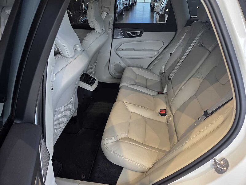 Volvo Ultra, B5 AWD 마일드 하이브리드, 가솔린, 다크