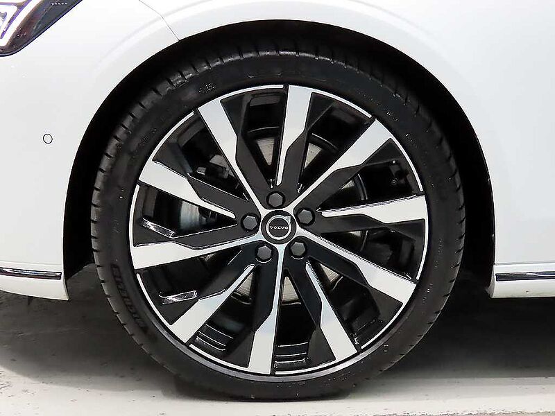 Volvo  Ultra, B5 마일드 하이브리드, 가솔린, 다크