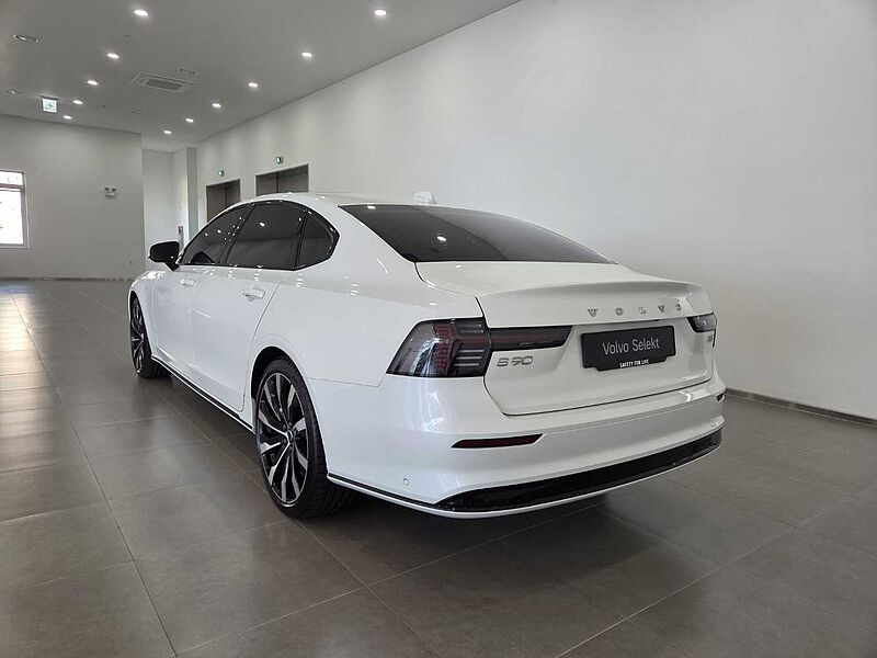 Volvo  Ultra, B5 마일드 하이브리드, 가솔린, 다크