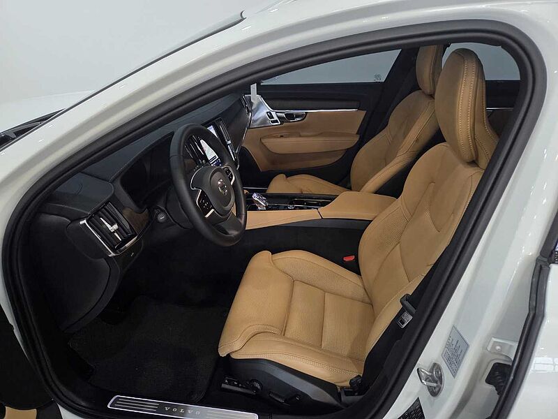 Volvo Ultra, B5 AWD 마일드 하이브리드, 가솔린, 브라이트