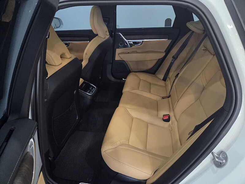 Volvo Ultra, B5 AWD 마일드 하이브리드, 가솔린, 브라이트