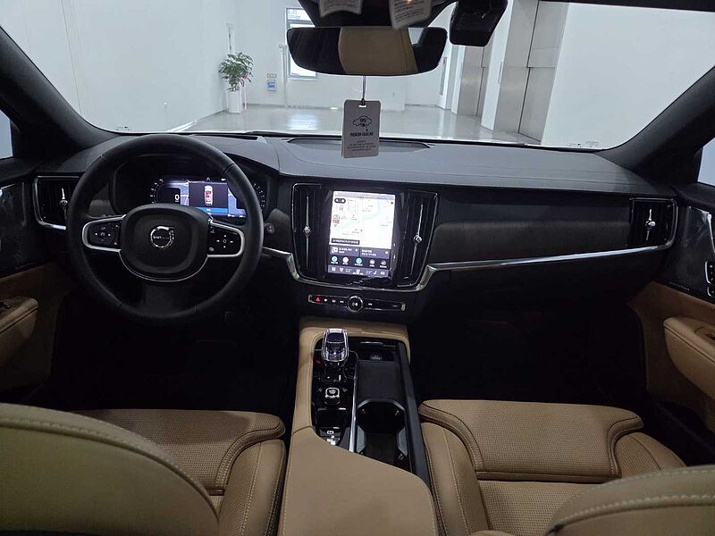 Volvo Ultra, B5 AWD 마일드 하이브리드, 가솔린, 브라이트