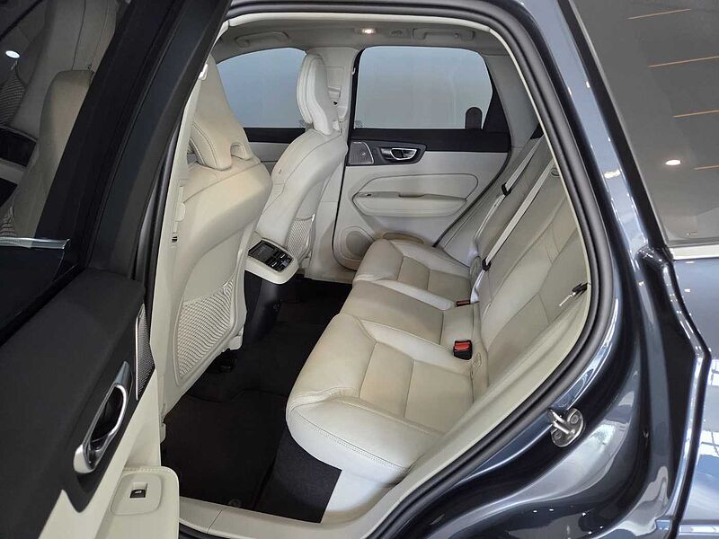 Volvo  Ultra, B5 AWD 마일드 하이브리드, 가솔린, 브라이트