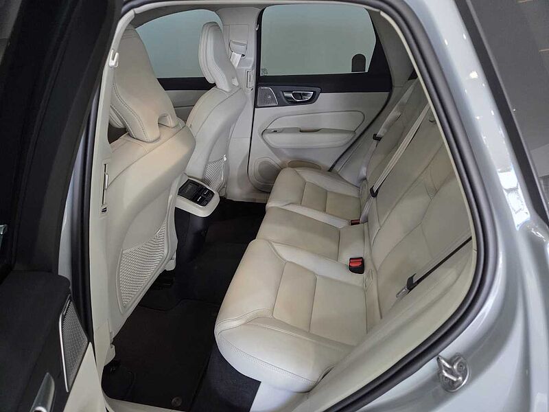 Volvo Ultra, B5 AWD 마일드 하이브리드, 가솔린, 브라이트