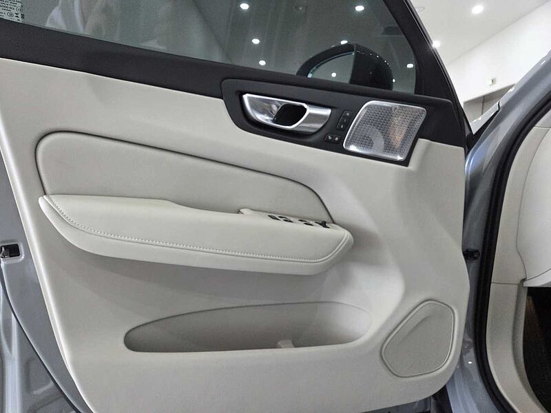 Volvo Ultra, B5 AWD 마일드 하이브리드, 가솔린, 브라이트