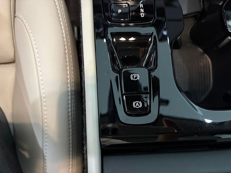 Volvo  Ultra, B4 AWD 마일드 하이브리드, 가솔린, 브라이트