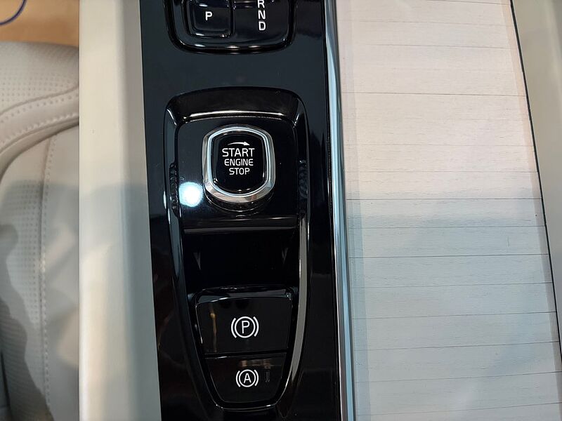 Volvo  Ultra, B5 AWD 마일드 하이브리드, 가솔린, 브라이트