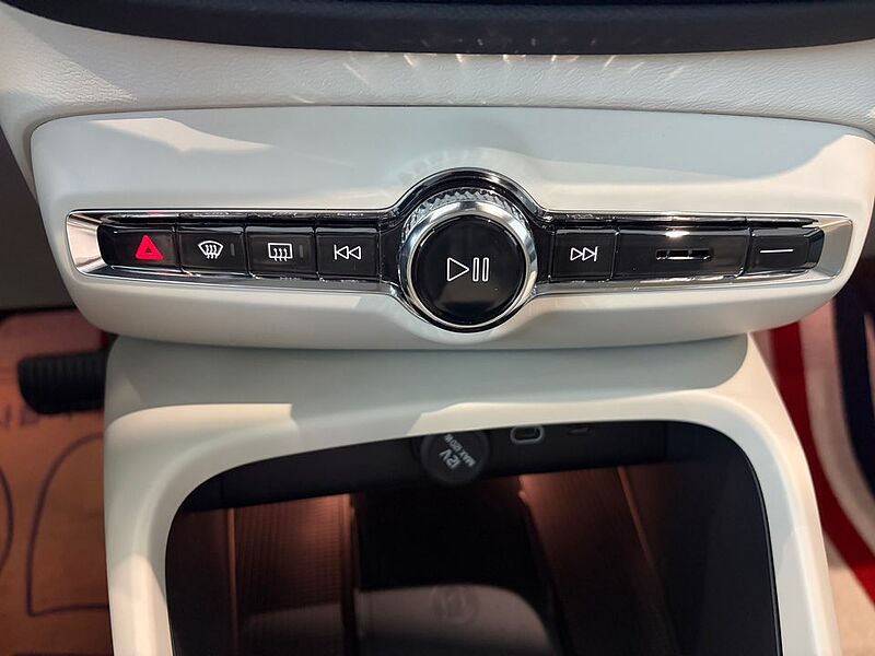 Volvo  Ultra, B4 AWD 마일드 하이브리드, 가솔린, 브라이트