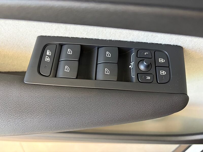 Volvo  Ultra, B4 AWD 마일드 하이브리드, 가솔린, 브라이트