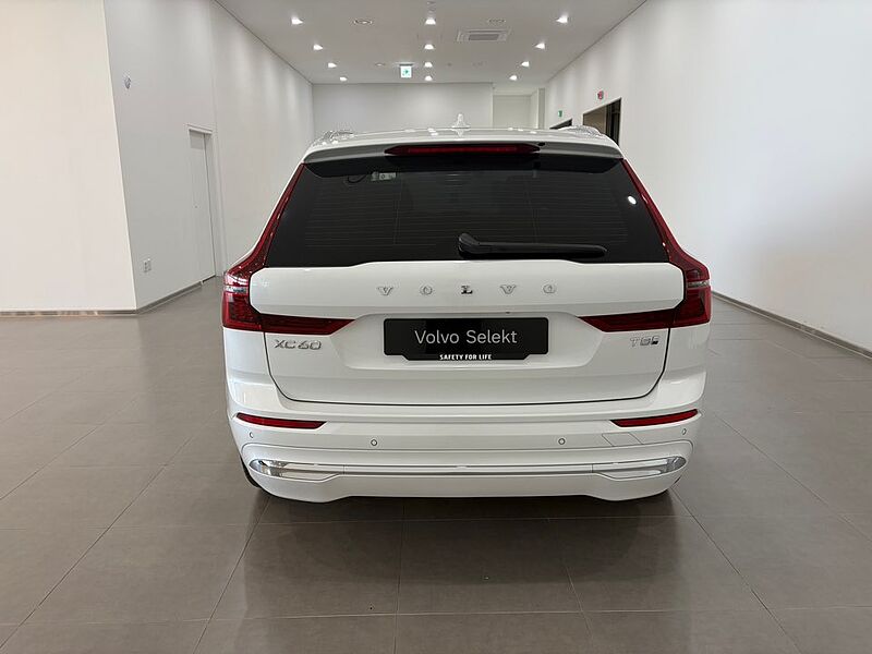 Volvo  Ultra, T8 AWD 플러그-인 하이브리드, 전기/가솔린, 브라이트